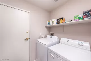 Photo #6: 2356146 Listing