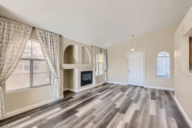 MLS: 2356157 Condo For Sale