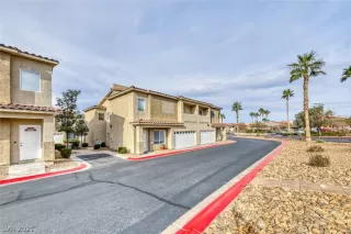 Photo #2: 2356168 Listing