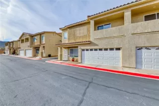 Photo #3: 2356168 Listing