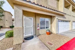 Photo #6: 2356168 Listing