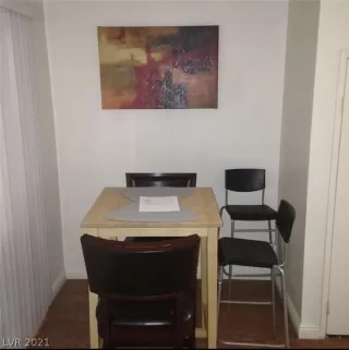 Photo #3: 2356173 Listing 