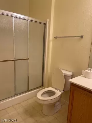 Photo #5: 2356180 Listing 