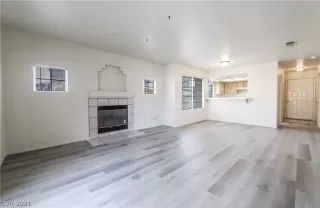 Photo #2: 2356184 Listing 