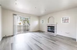 Photo #3: 2356184 Listing 