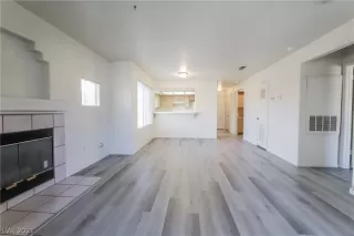 Photo #4: 2356184 Listing 