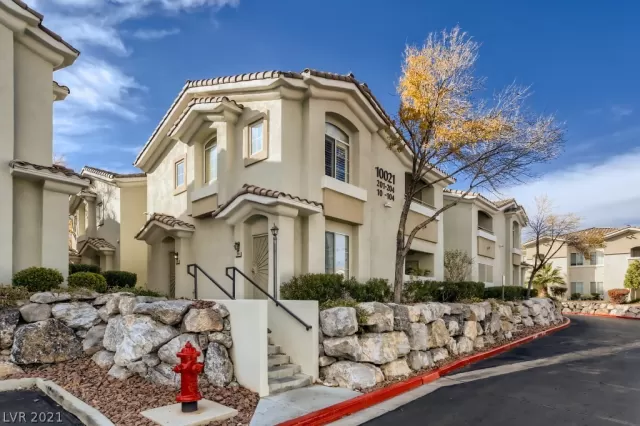 MLS: 2356203 Condo For Sale