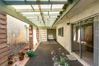 Photo #2: 2356219 Listing