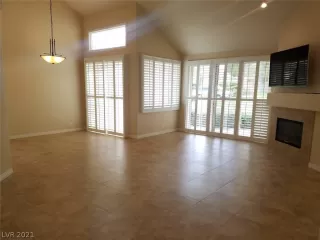 Photo #5: 2356227 Listing 