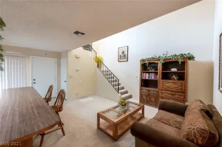 Photo #5: 2356230 Listing