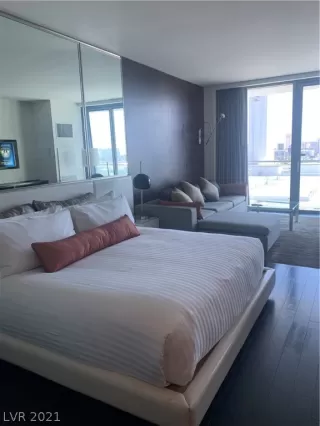 Photo #5: 2356280 Listing