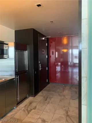 Photo #6: 2356280 Listing