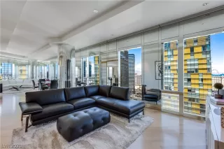 Photo #1: 2356292 Listing 