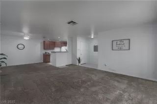 Photo #4: 2356300 Listing