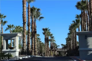 Photo #2: 2356302 Listing 