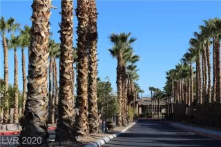 Photo #3: 2356302 Listing 