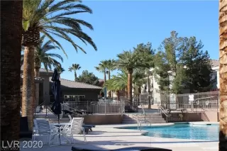 Photo #6: 2356302 Listing 