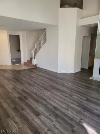 Photo #2: 2356305 Listing