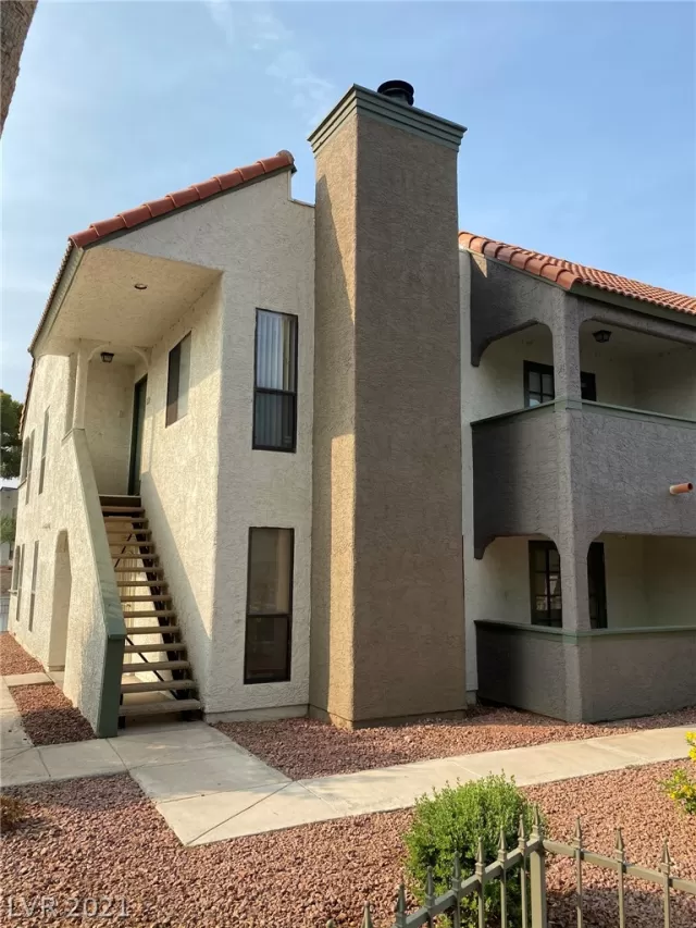 MLS: 2356306 Condo For Sale