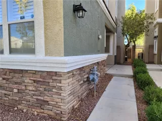 Photo #2: 2356311 Listing 