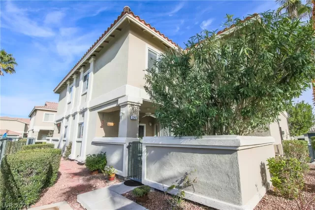 MLS: 2356322 Condo For Sale