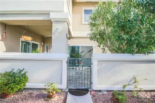 Photo #1: 2356322 Listing