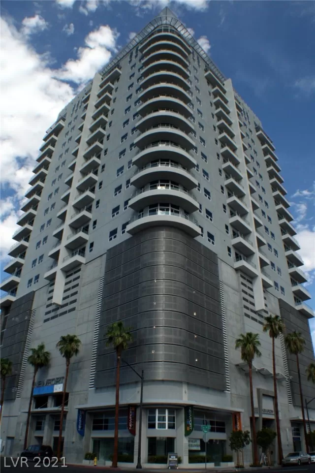 MLS: 2356348 Condo For Sale