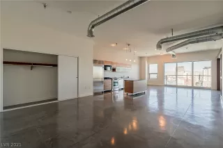 Photo #5: 2356348 Listing 