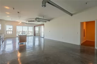 Photo #6: 2356348 Listing 