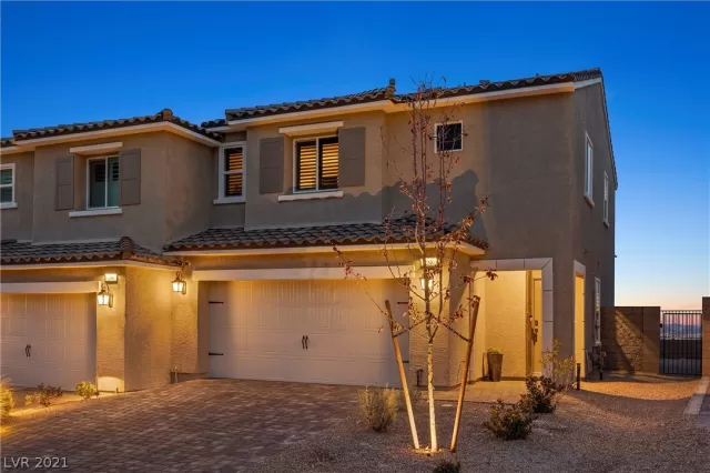 MLS: 2356383 Condo For Sale