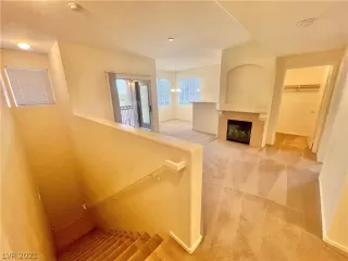 Photo #4: 2356394 Listing 