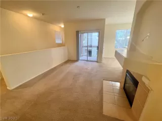 Photo #6: 2356394 Listing 