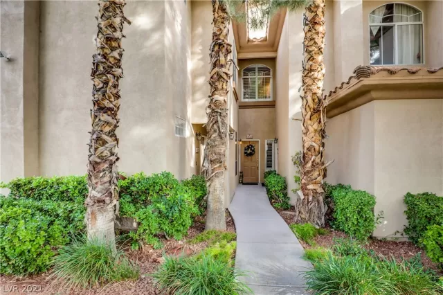 MLS: 2356399 Condo For Sale