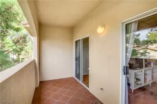 Photo #6: 2356399 Listing