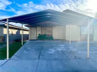 Photo #2: 2356436 Listing