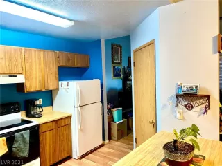 Photo #5: 2356436 Listing