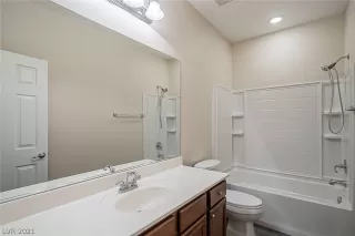 Photo #6: 2356452 Listing