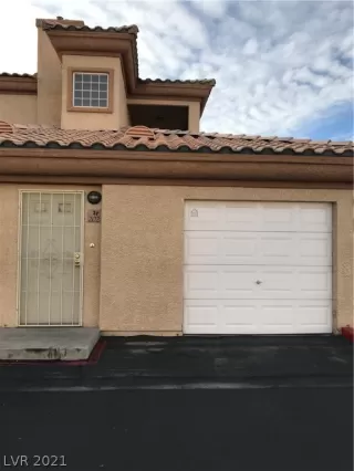 Photo #3: 2356476 Listing