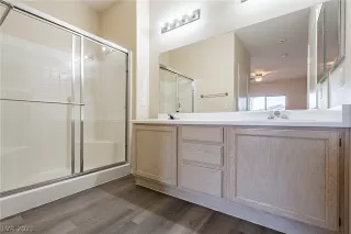 Photo #3: 2356478 Listing