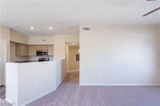 Photo #6: 2356478 Listing