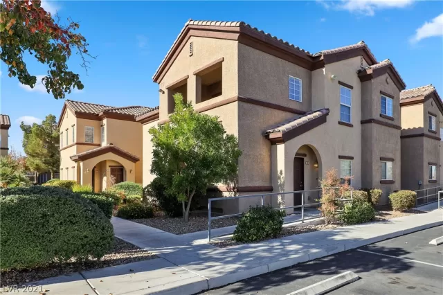 MLS: 2356522 Condo For Sale