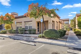 Photo #2: 2356522 Listing