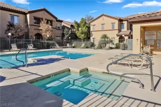 Photo #4: 2356522 Listing