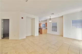 Photo #6: 2356522 Listing