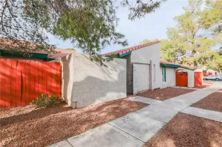 Photo #2: 2356550 Listing 