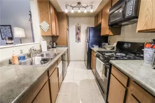 Photo #4: 2356550 Listing 