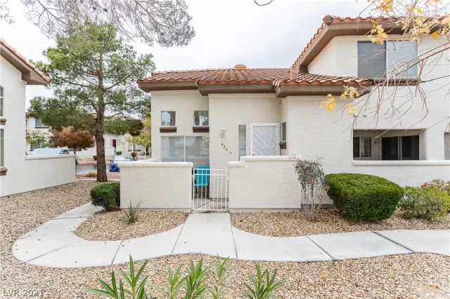 MLS: 2356555 Condo For Sale