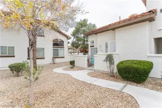 Photo #1: 2356555 Listing 