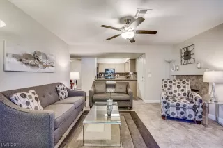 Photo #1: 2356610 Listing