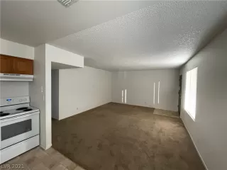 Photo #6: 2356628 Listing 